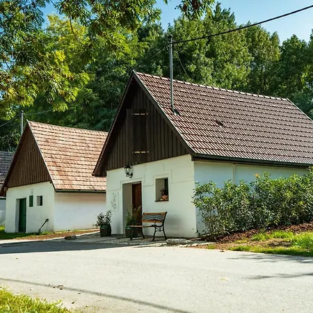 Winzerhof Kuessler - Weinviertel 3* Stillfried