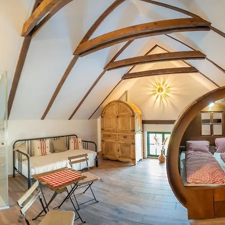 Отель Winzerhof Kuessler - Weinviertel 3*