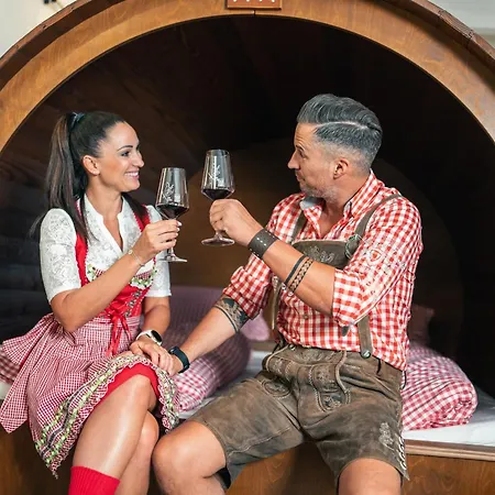 Отель Winzerhof Kuessler - Weinviertel Stillfried