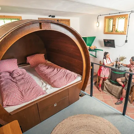 Winzerhof Kuessler - Weinviertel 3* Stillfried