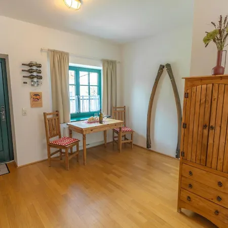 Отель Winzerhof Kuessler - Weinviertel Stillfried
