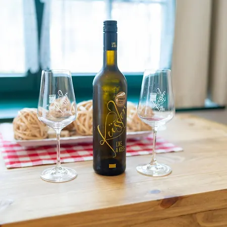 Winzerhof Kuessler - Weinviertel Отель 3*