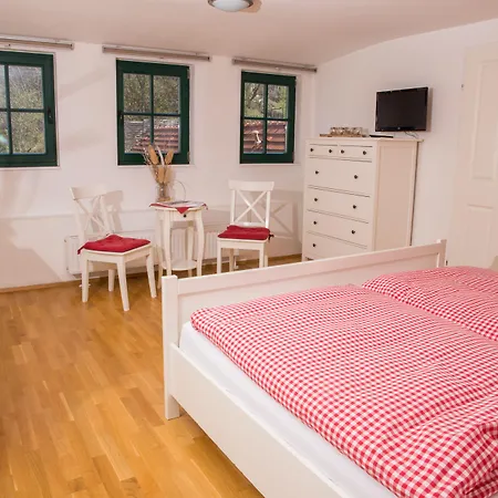 Winzerhof Kuessler - Weinviertel Отель 3*