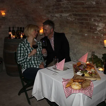 Winzerhof Kuessler - Weinviertel 3* Stillfried