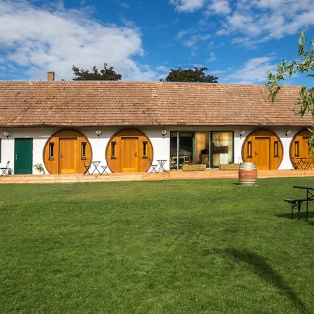 Winzerhof Kuessler - Weinviertel 3*