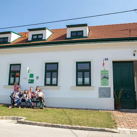 Winzerhof Kuessler - Weinviertel Отель