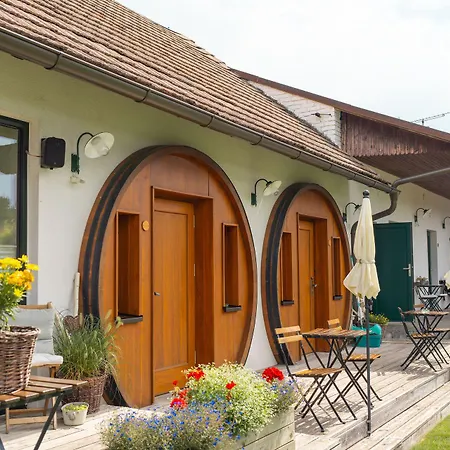 Winzerhof Kuessler - Weinviertel 3* Stillfried