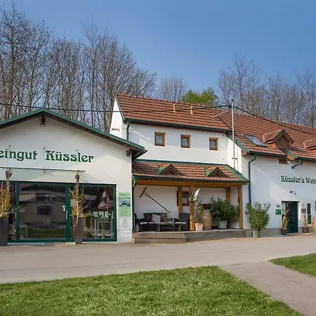 Szálloda Winzerhof Kuessler - Weinviertel