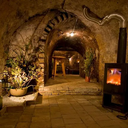 Szálloda Winzerhof Kuessler - Weinviertel